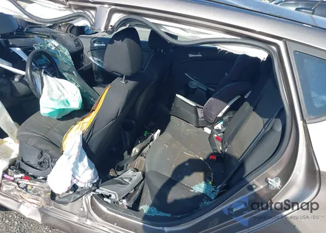 2013 Hyundai Accent Gs из США, поврежденный, VIN KMHCT5AE5DU073158